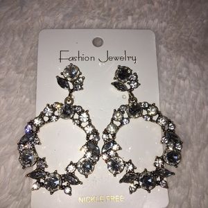 Earings aretes